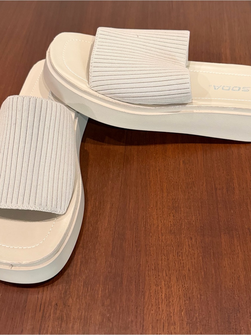 Women’s Cream Slide Sandals with Textured Strap, Size 9